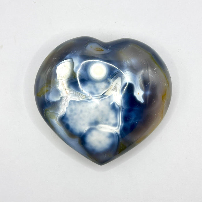 Agate Crystal Properties and Meaning: Your Guide to Healing with Nature's Banded Gem - Kati Kaia