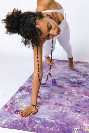 Circe Purple Yoga Mat and Amethyst Yoga Mala Jewellery Set by Kati Kaia 