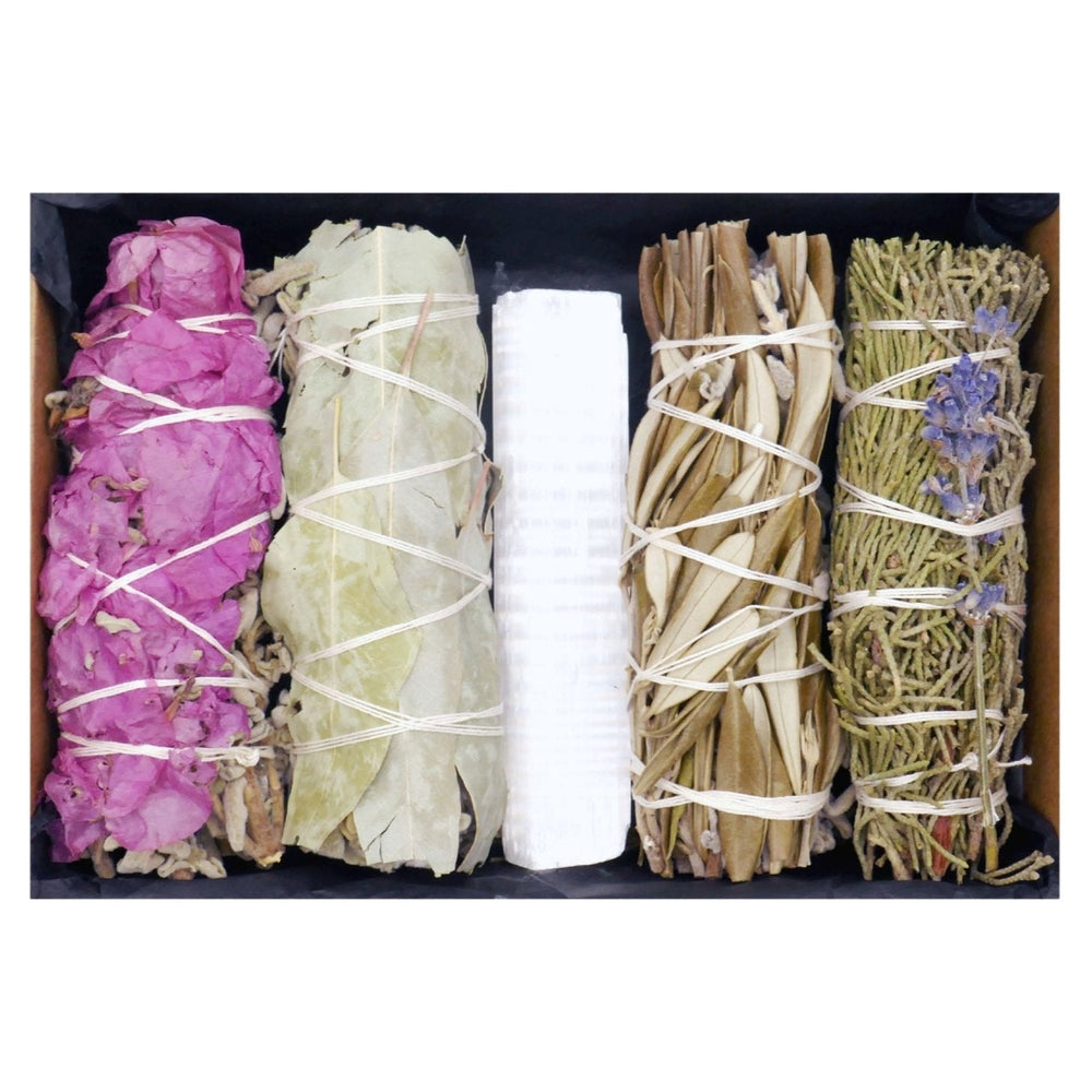 Dried Flower Sage, Selenite and Cedar Kit - Kati Kaia