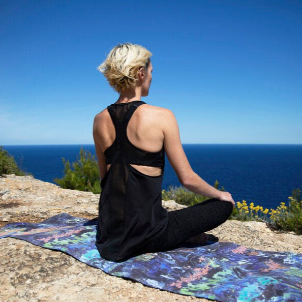 The Essential Bundle. The Gallery + Touring Yoga Mat - Kati Kaia