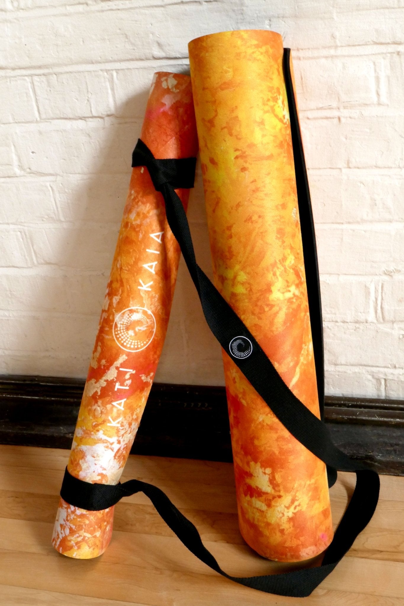 The Essential Bundle. The Gallery + Touring Yoga Mat - Kati Kaia - UK